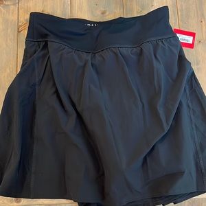 NWT SPANX Skort Size Large